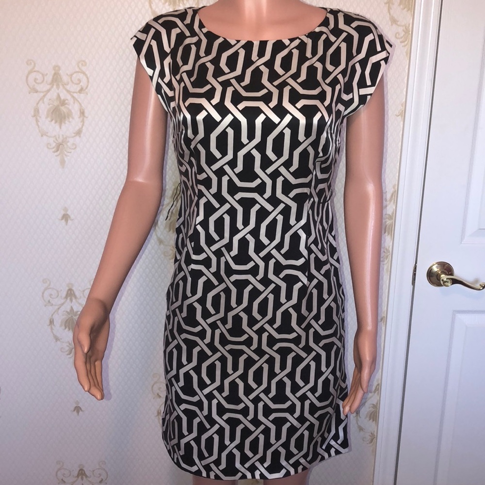 INC 💕 Black& White Dress💕 size 6